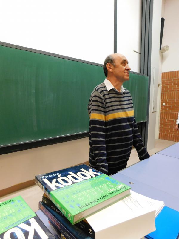 Díjeső - Két országos verseny a jövő informatikusainak