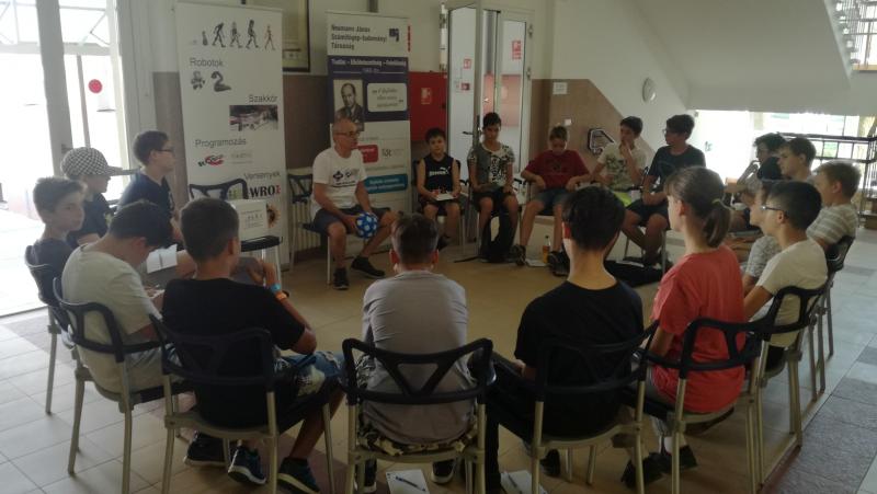 Gyereksereg Debrecenben – tábori kaland az NJSZT-vel