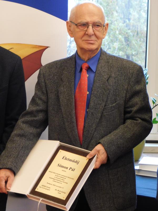2018-ban Életműdíjat kapott: Dr. Simon Pál