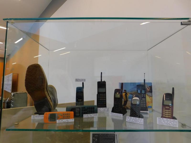 GSM – Generációk Saját Mobiljai kiállítás