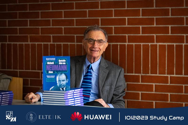 IOI Study Camp: Hargittai István előadása és dedikálása