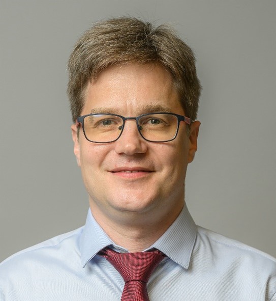 Dr. Benedek Csaba