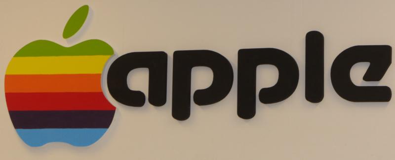 apple