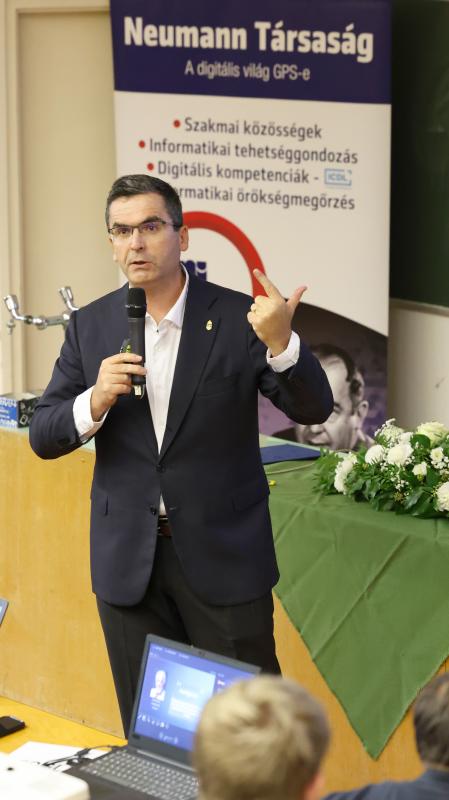 Prof. Dr. Kovács Levente