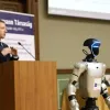 Űrhajósokkal és humanoid robottal ünnepelte a magyar informatikát a Neumann Társaság