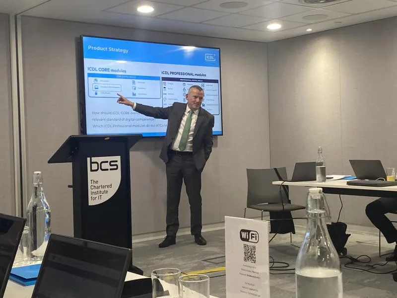 ICDL vezetői fórum Londonban