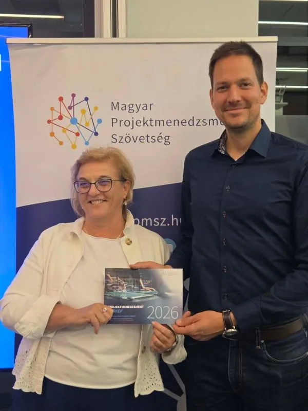 PMSZ foto emberekkel